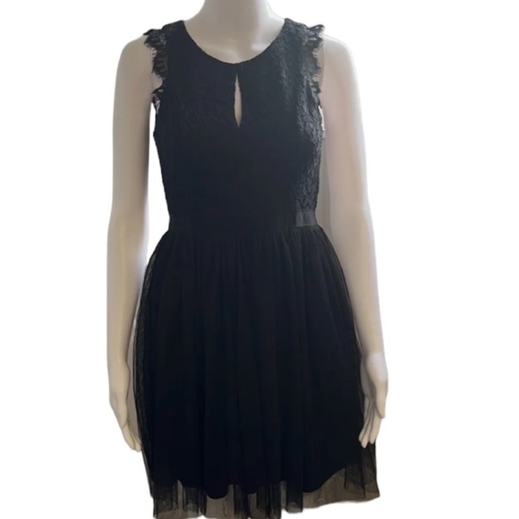 FRANCESCA'S Black Lace Keyhole Sleeveless Tulle Cocktail Dress Size XS - Picture 5 of 16